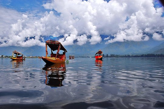 Kashmir Tour Ex - Delhi 